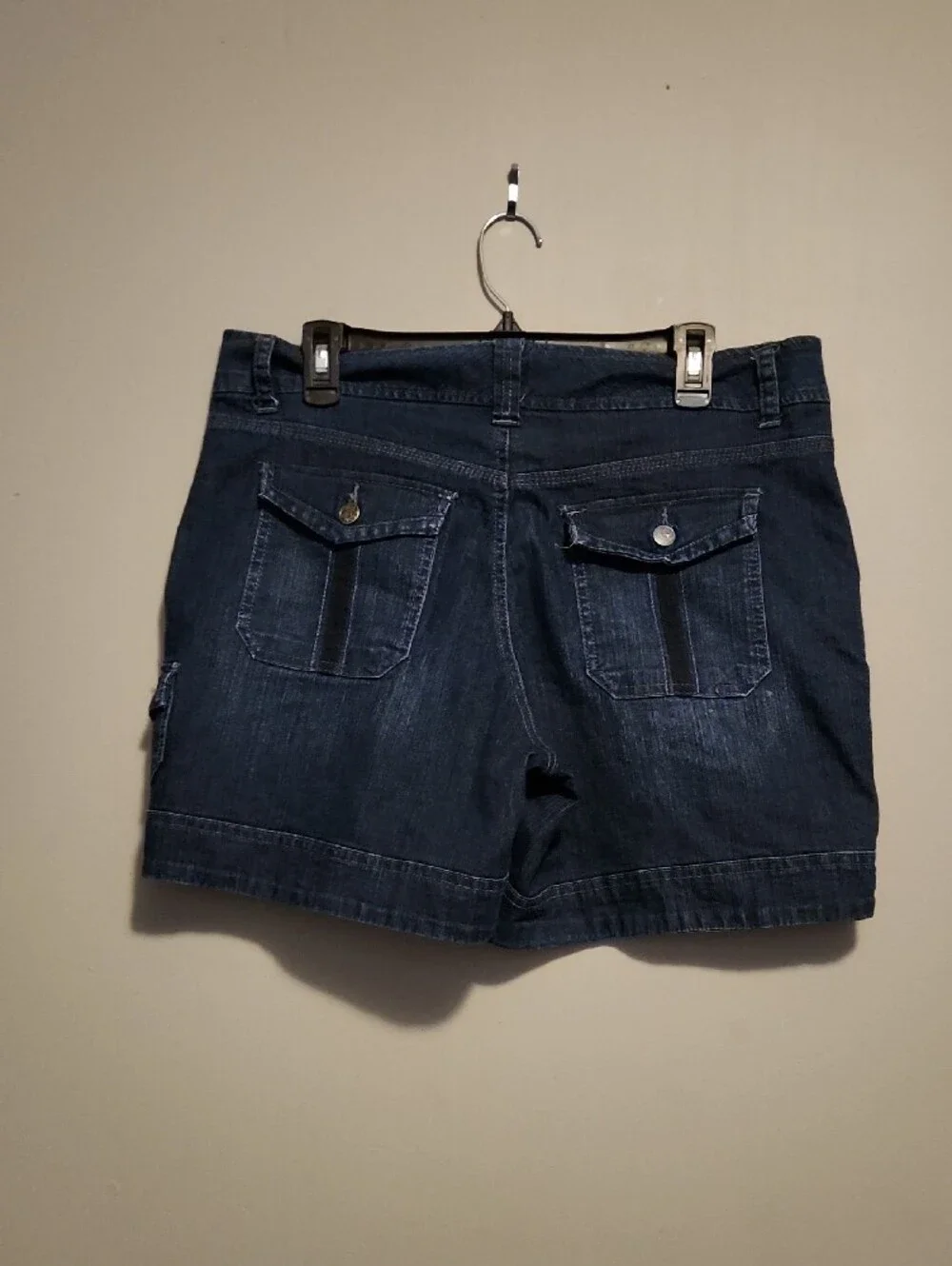 Gloria Vanderbilt Dark Blue Denim Cargo Shorts